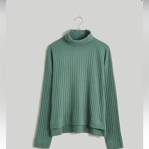 [NWT] Madwell Green Turtleneck